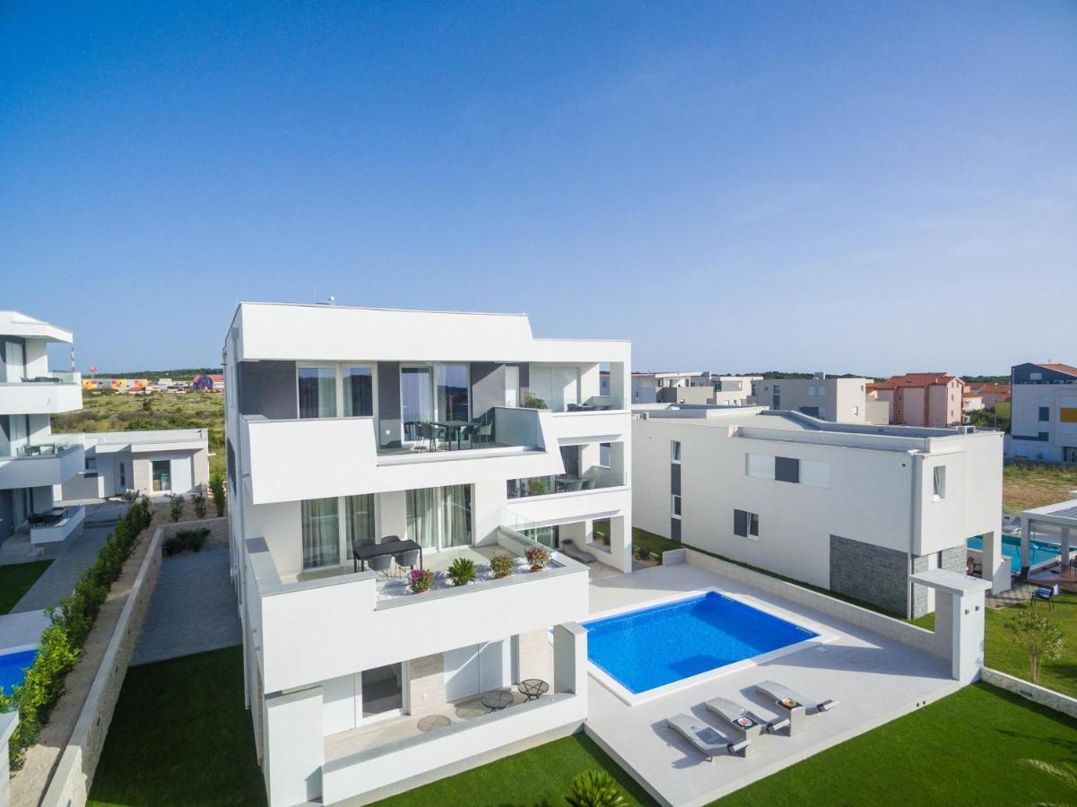 Apartments & Rooms Pool Villas Maris Novalja Dış mekan fotoğraf