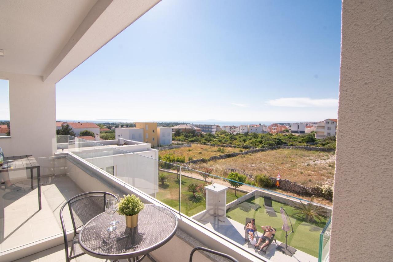 Apartments & Rooms Pool Villas Maris Novalja Dış mekan fotoğraf