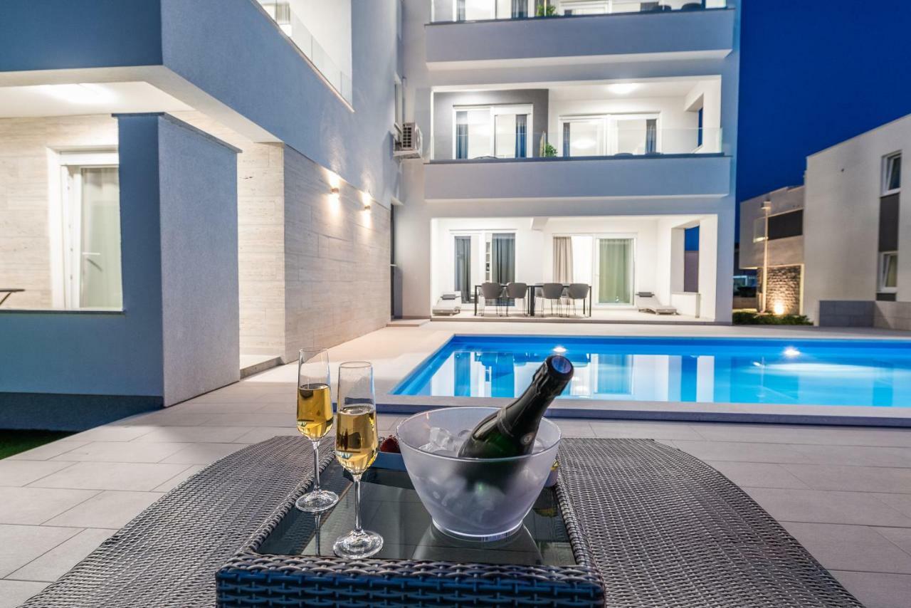 Apartments & Rooms Pool Villas Maris Novalja Dış mekan fotoğraf