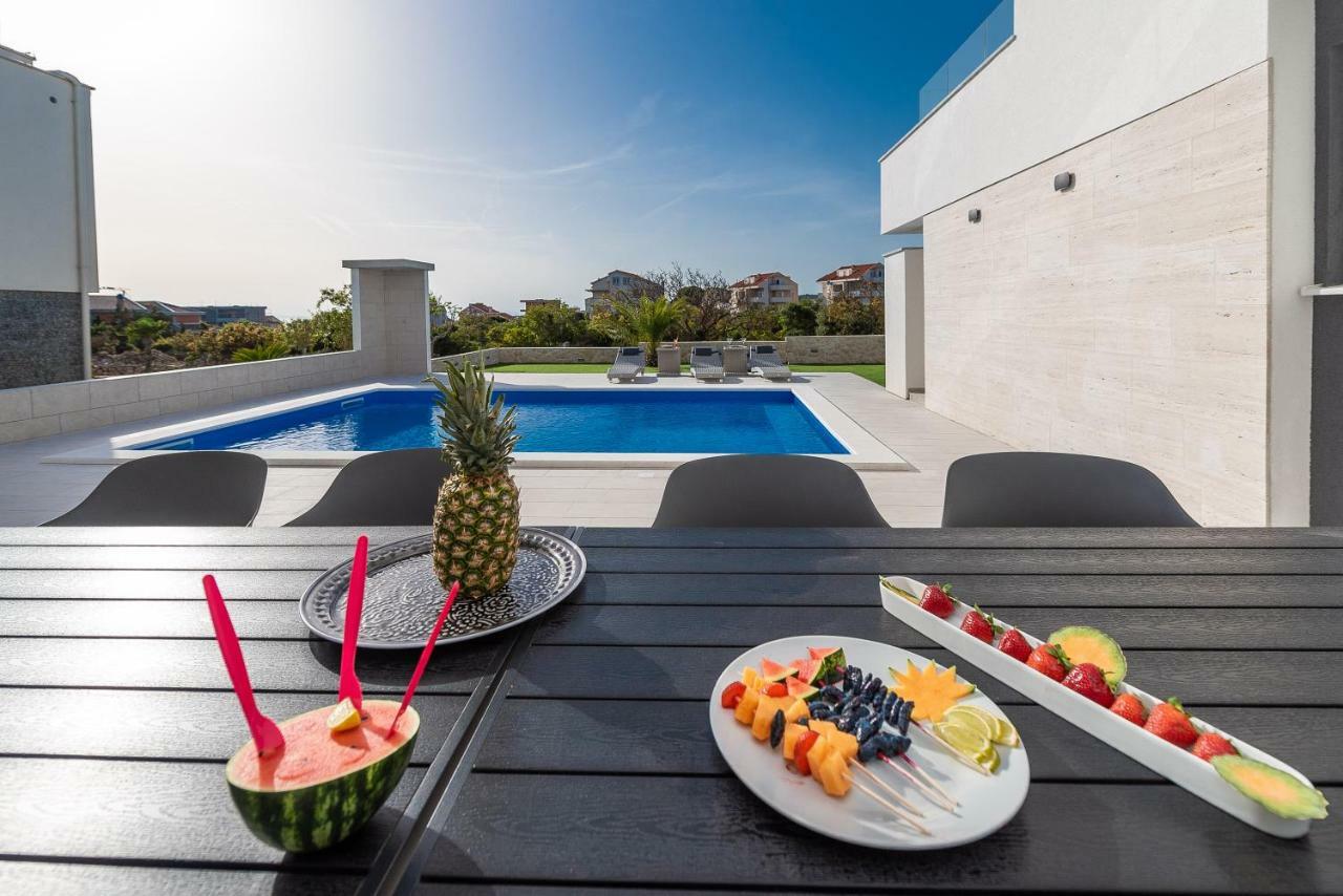 Apartments & Rooms Pool Villas Maris Novalja Dış mekan fotoğraf