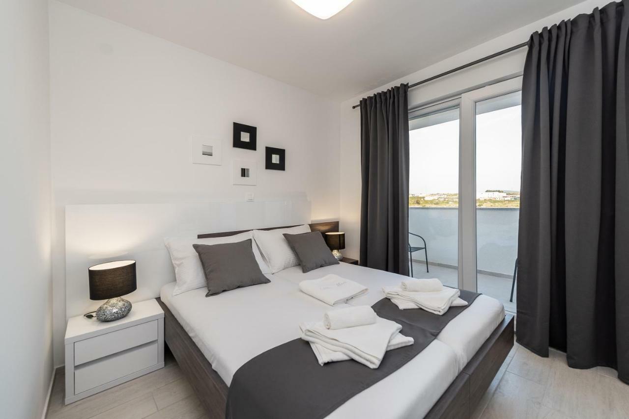 Apartments & Rooms Pool Villas Maris Novalja Dış mekan fotoğraf