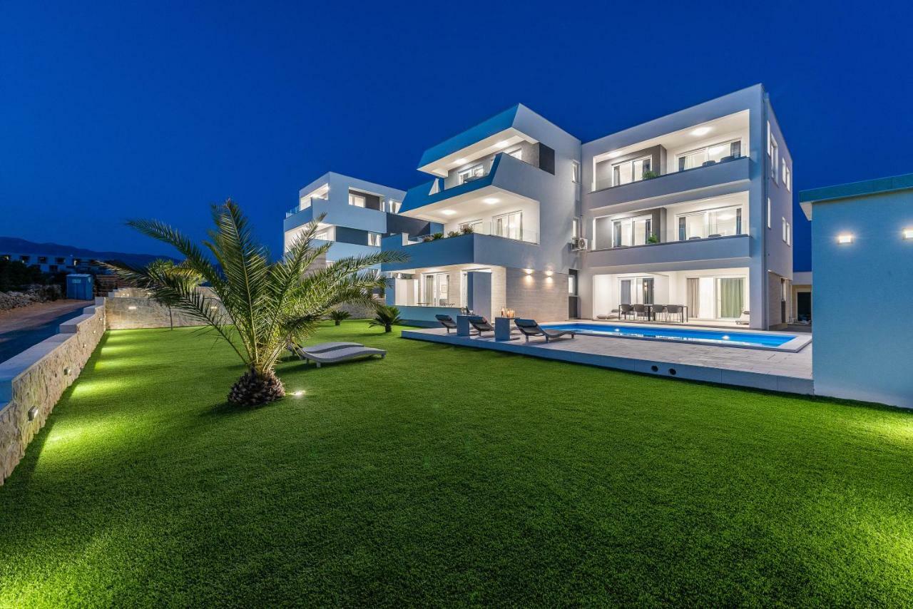 Apartments & Rooms Pool Villas Maris Novalja Dış mekan fotoğraf