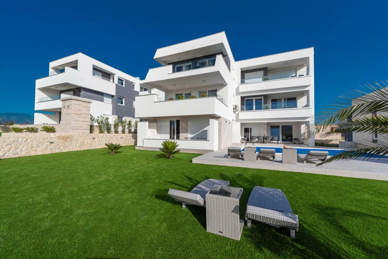 Apartments & Rooms Pool Villas Maris Novalja Dış mekan fotoğraf