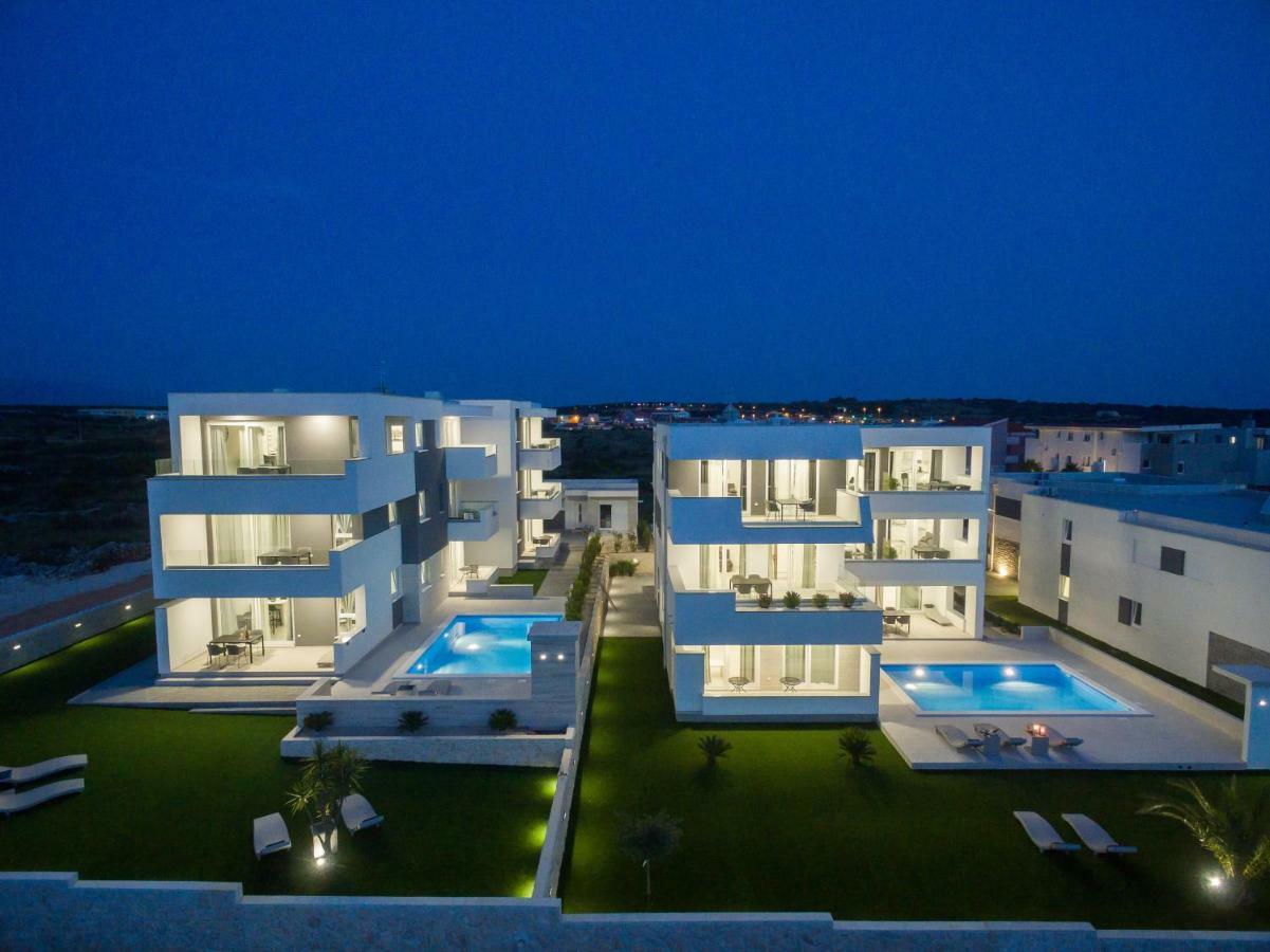 Apartments & Rooms Pool Villas Maris Novalja Dış mekan fotoğraf